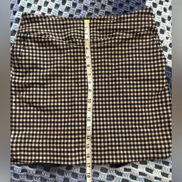 - Herringbone skort *second-hand - Picture 6 of 6
